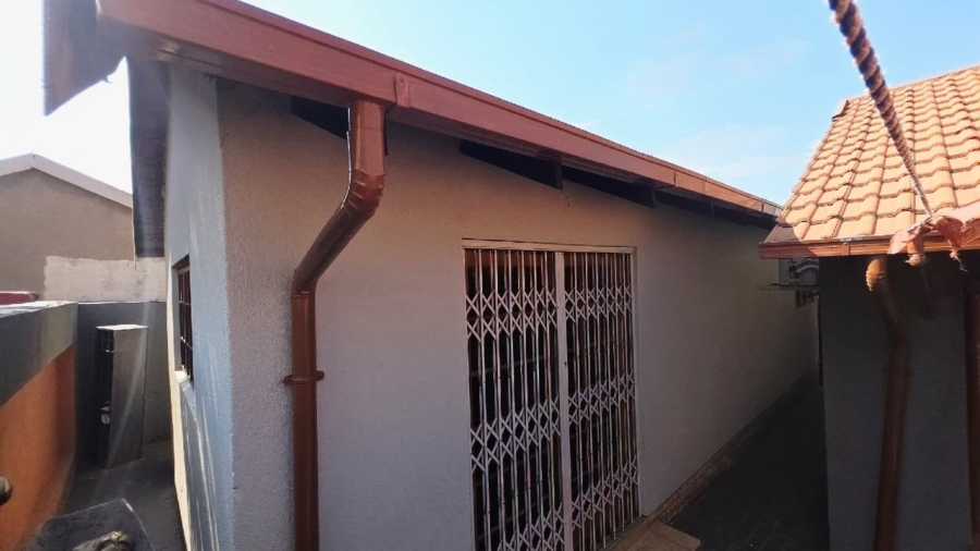 4 Bedroom Property for Sale in Tlhabane West North West